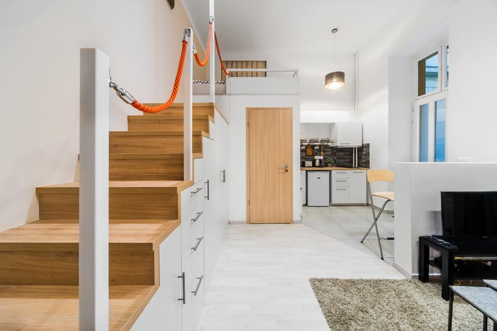 Astoria Airconed Apartments — Fotók 2